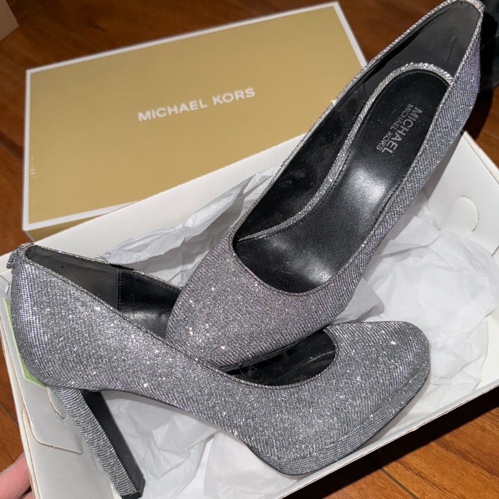 Michael Kors Women's Glitter Pumps - Silver